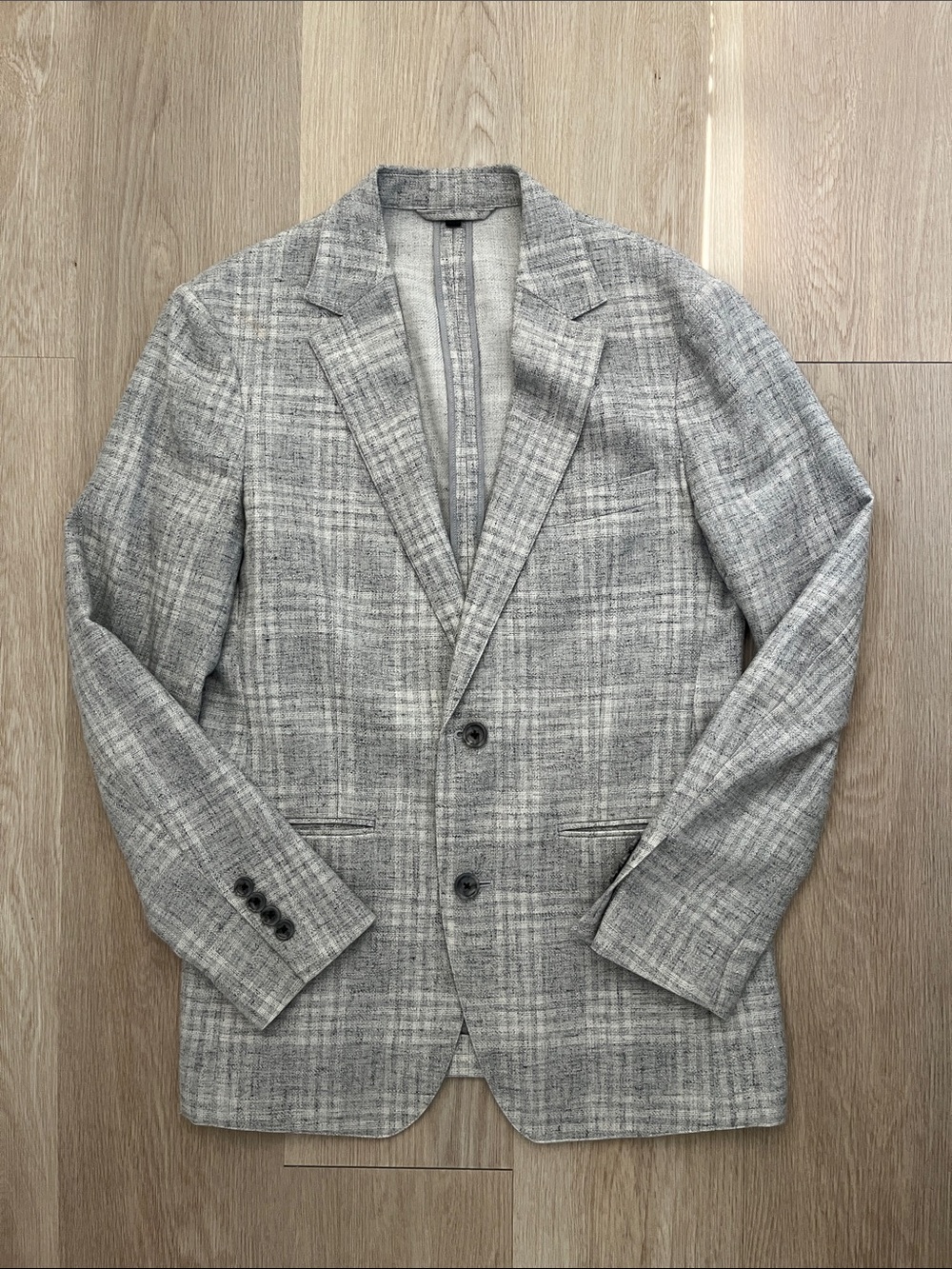 Bonobos Unconstructed Italian Linen Blazer
Light Grey Plaid and Slim - Men’s 36R